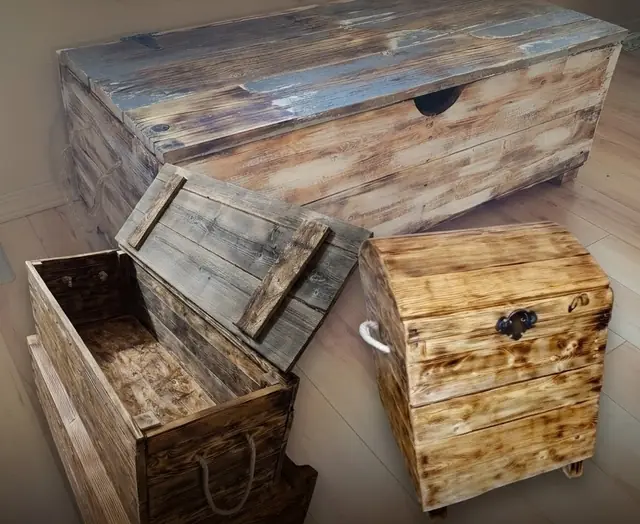 Set of rustic pallet-wood storage trunks